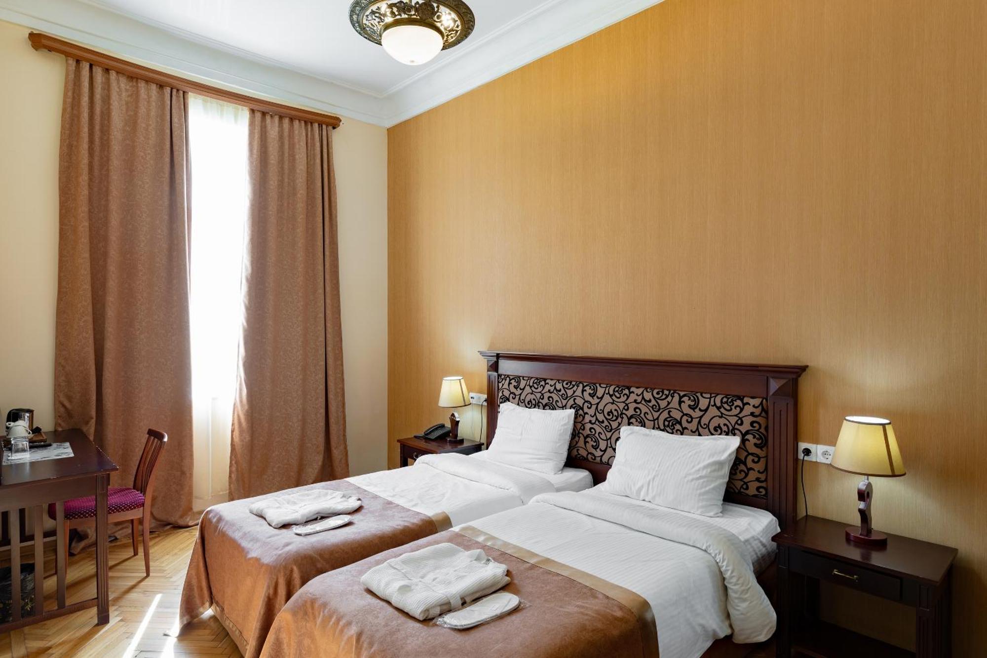 Legends Tskaltubo Spa Resort Dış mekan fotoğraf