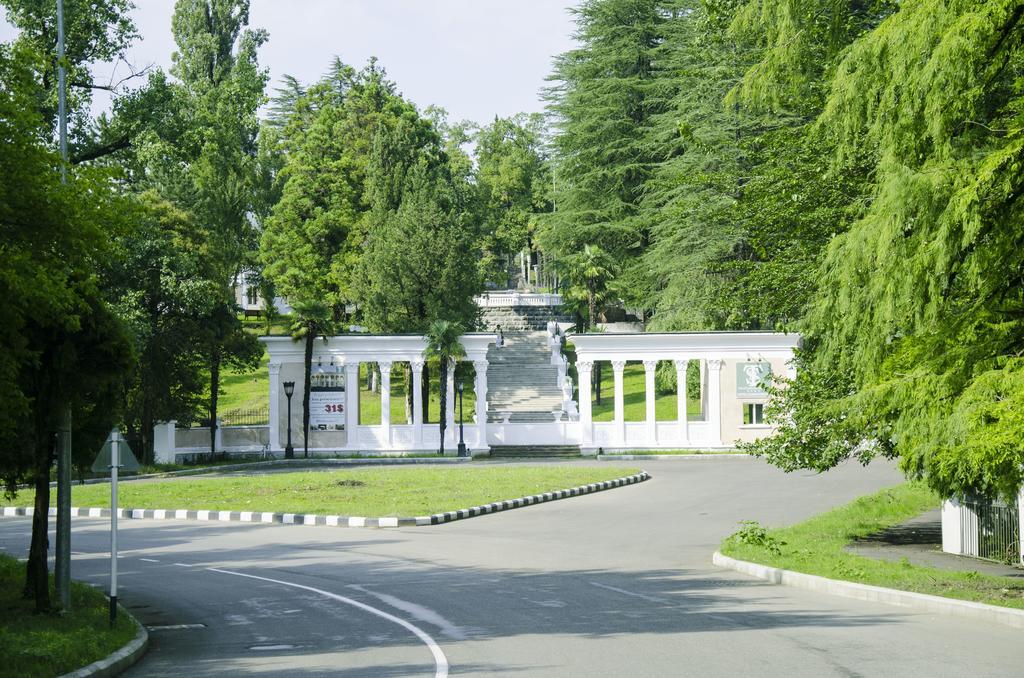 Legends Tskaltubo Spa Resort Dış mekan fotoğraf